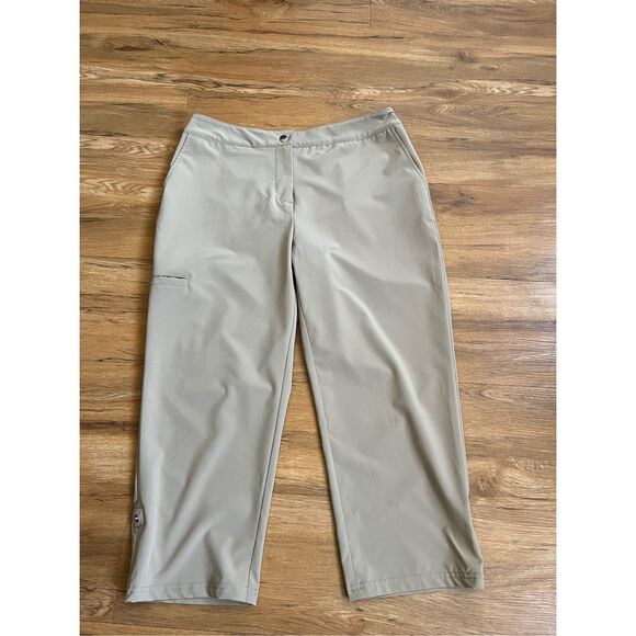 Chico's Size 0 Small Tan Roll Tab Carpris NEW Basics Neutral Hiking Weekend Perf - Picture 1 of 4